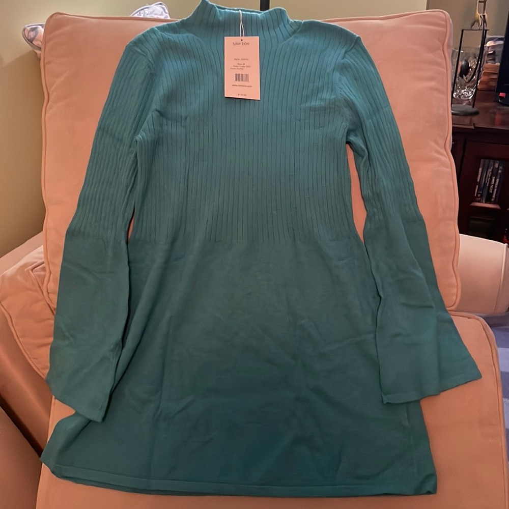 Tyler boe top